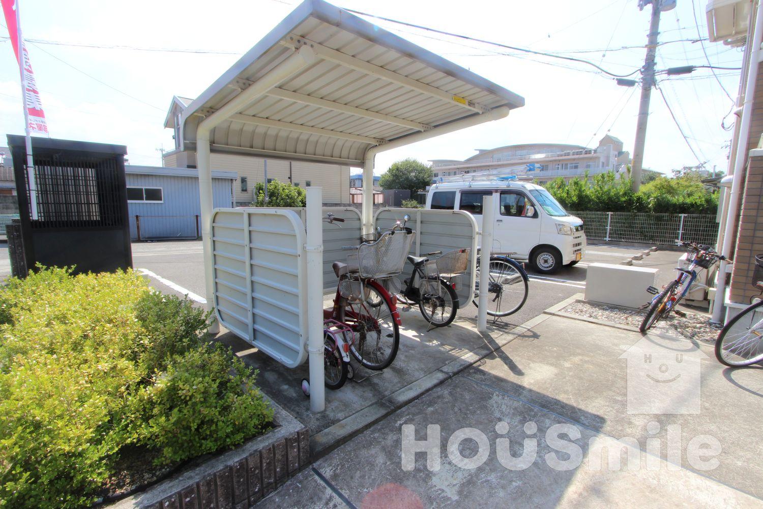 クリスタルプレア名城外観写真02