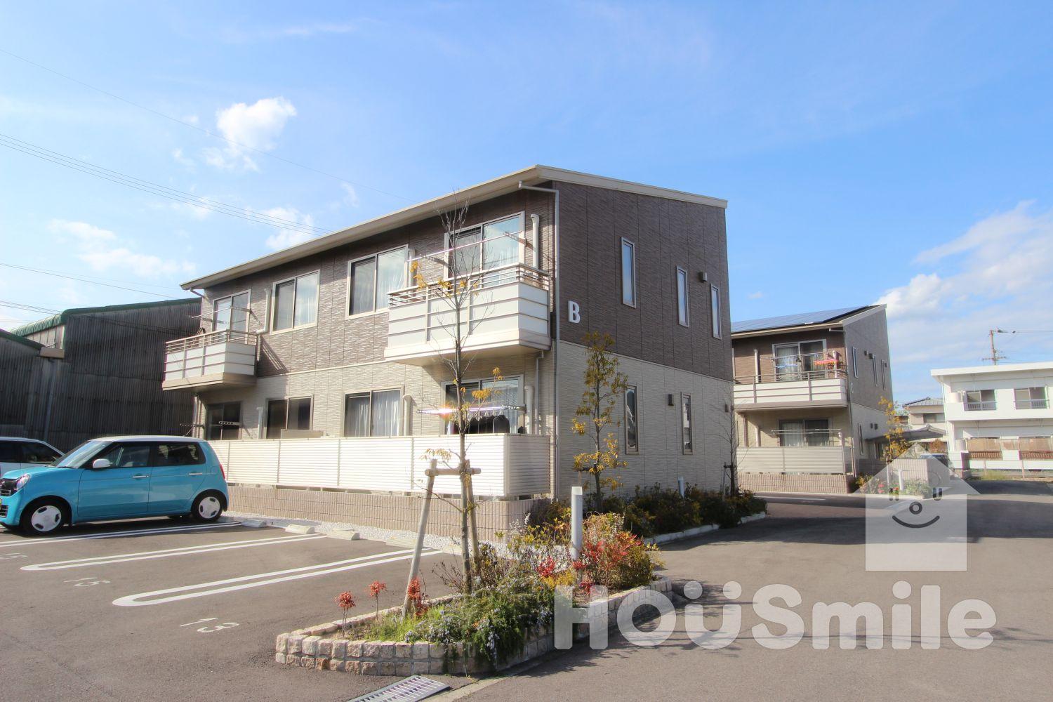 シャーメゾン城西C外観写真01