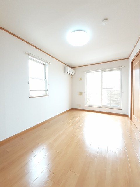 モーント シャイン A外観写真02