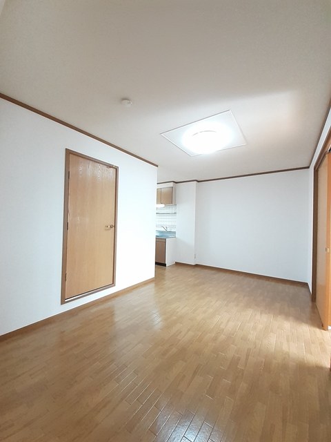 サン パレス キング外観写真02