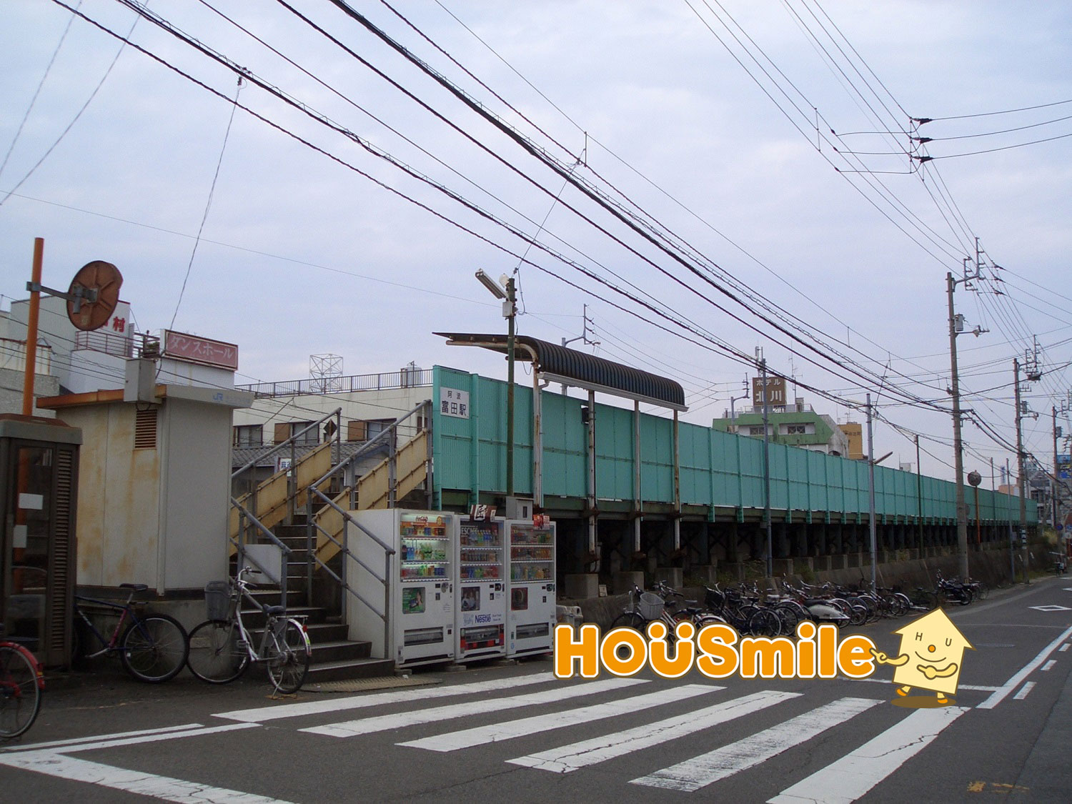 県庁の最寄り駅阿波富田駅