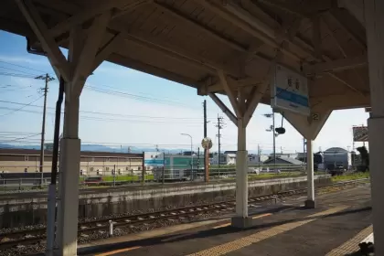 板野駅のホーム